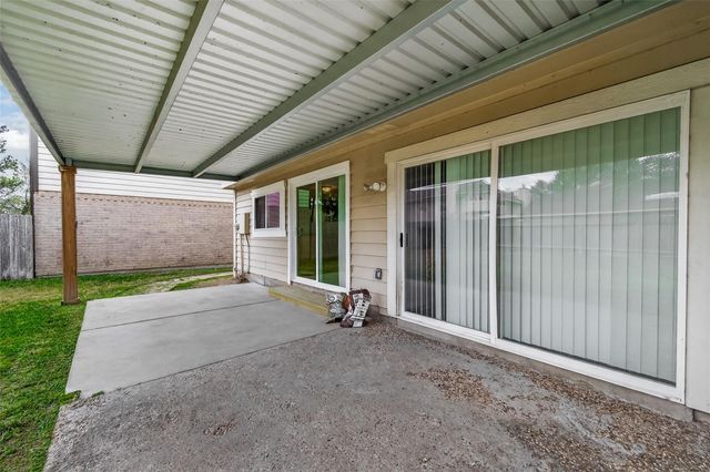 1806 Foxlake Dr, Houston, TX 77084