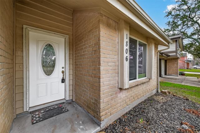 1806 Foxlake Dr, Houston, TX 77084