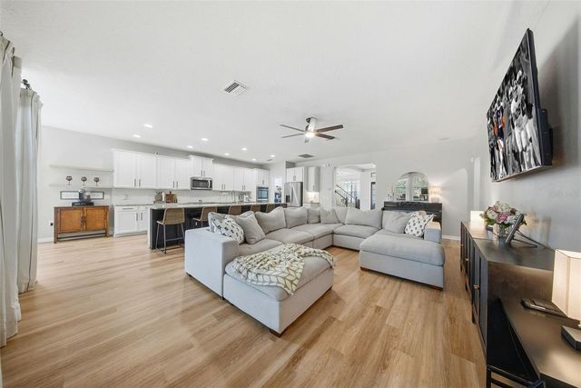 32306 GARDEN ALCOVE LOOP, Wesley Chapel, FL 33545