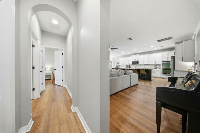 32306 GARDEN ALCOVE LOOP, Wesley Chapel, FL 33545