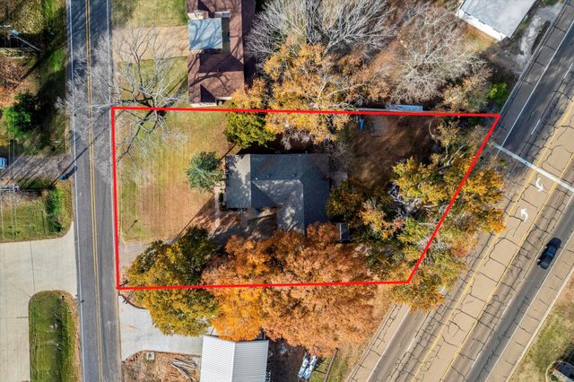 1702 W First Street, Mt Pleasant, TX 75455