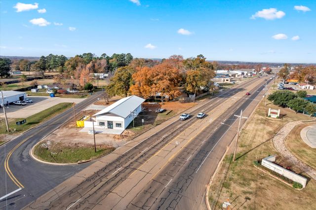 1702 W First Street, Mt Pleasant, TX 75455