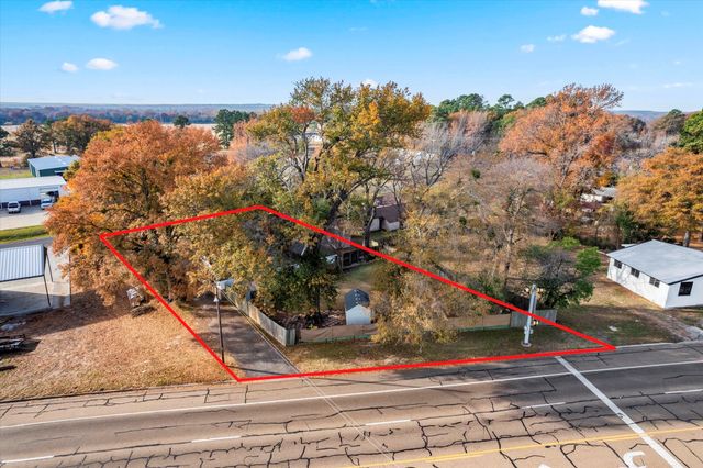 1702 W First Street, Mt Pleasant, TX 75455