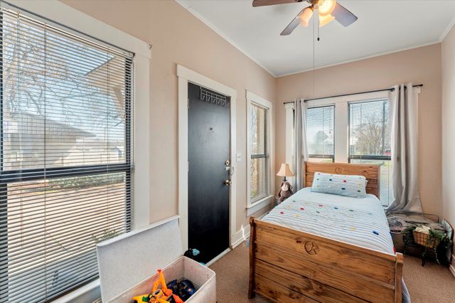 1702 W First Street, Mt Pleasant, TX 75455