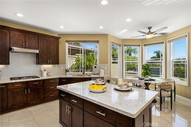 4 Santa Rita, Lake Forest, CA 92610