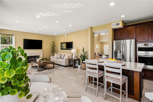 4 Santa Rita, Lake Forest, CA 92610