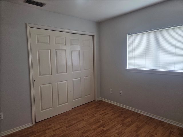 5218 Lethaby Dr, Corpus Christi, TX 78413