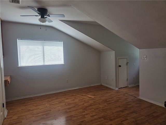 5218 Lethaby Dr, Corpus Christi, TX 78413