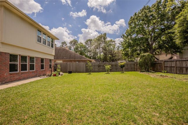 14334 Little Willow Walk, Houston, TX 77062