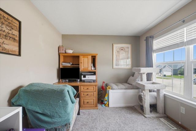4922 Millenium Drive, Cedar Falls, IA 50613