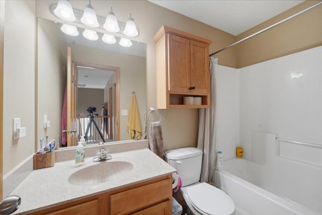 4922 Millenium Drive, Cedar Falls, IA 50613