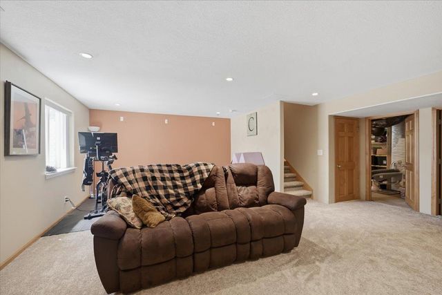 4922 Millenium Drive, Cedar Falls, IA 50613