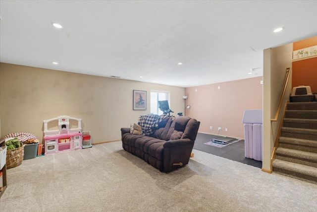4922 Millenium Drive, Cedar Falls, IA 50613