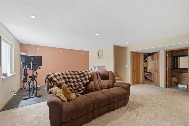 4922 Millenium Drive, Cedar Falls, IA 50613