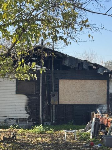 1512 N Pacific Avenue, Fresno, CA 93728