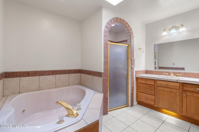 3232 N Olsen Avenue, Tucson, AZ 85719