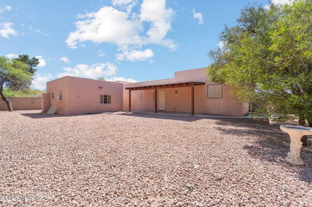 3232 N Olsen Avenue, Tucson, AZ 85719