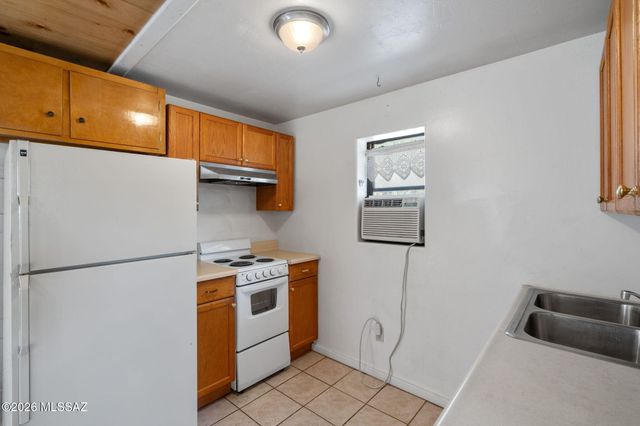 3232 N Olsen Avenue, Tucson, AZ 85719