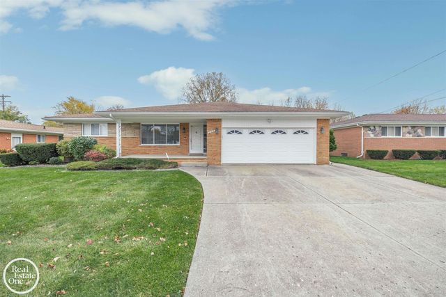 21516 Raven Avenue, Eastpointe, MI 48021
