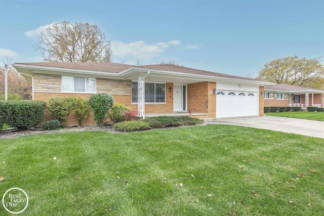 21516 Raven Avenue, Eastpointe, MI 48021