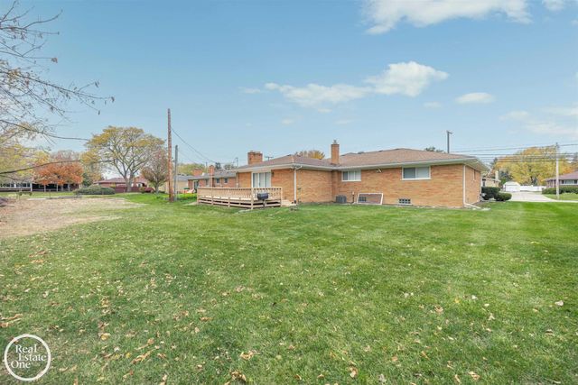 21516 Raven Avenue, Eastpointe, MI 48021