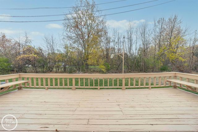 21516 Raven Avenue, Eastpointe, MI 48021