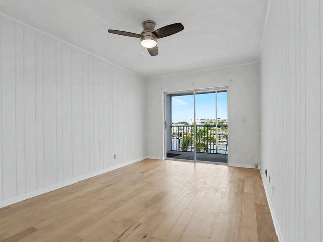 37 Yacht Club Drive 310, North Palm Beach, FL 33408