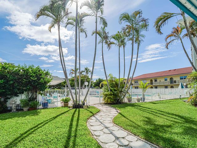 37 Yacht Club Drive 310, North Palm Beach, FL 33408