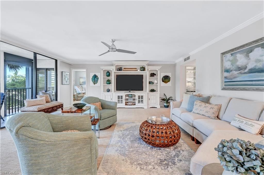 2400 Gulf Shore BLVD N 203, NAPLES, FL 34103 — photo 2