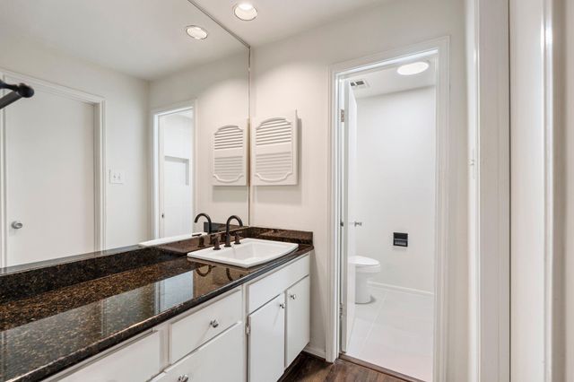 2829 Timmons Lane 146, Houston, TX 77027