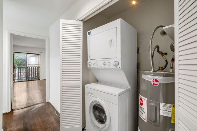 2829 Timmons Lane 146, Houston, TX 77027