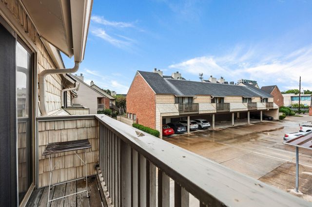 2829 Timmons Lane 146, Houston, TX 77027