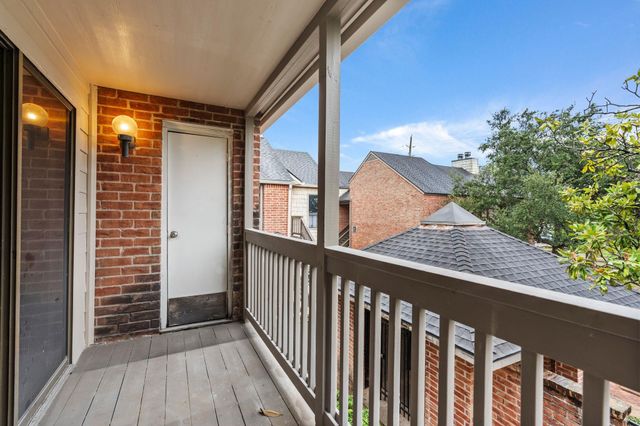 2829 Timmons Lane 146, Houston, TX 77027