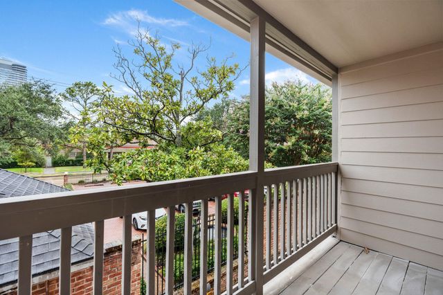 2829 Timmons Lane 146, Houston, TX 77027
