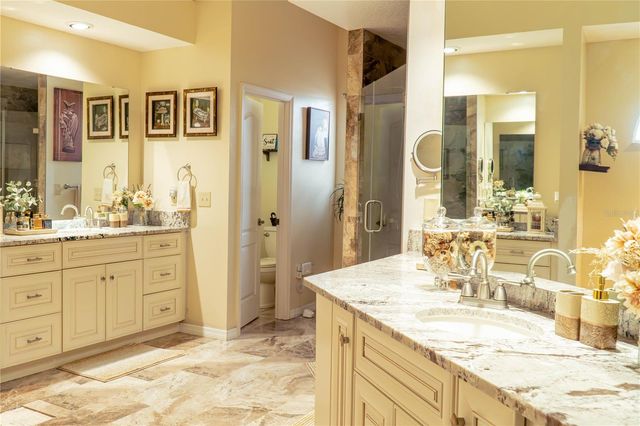 37180 COUNTY ROAD 452, Grand Island, FL 32735