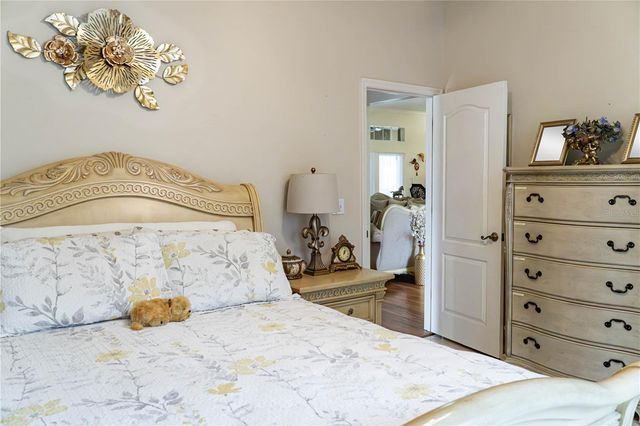 37180 COUNTY ROAD 452, Grand Island, FL 32735