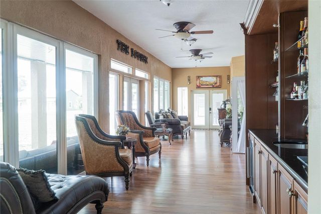 37180 COUNTY ROAD 452, Grand Island, FL 32735