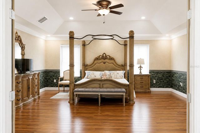 37180 COUNTY ROAD 452, Grand Island, FL 32735