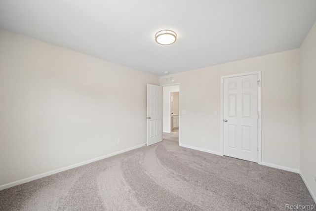 408 Hidden River W, Holly Township, MI 48442