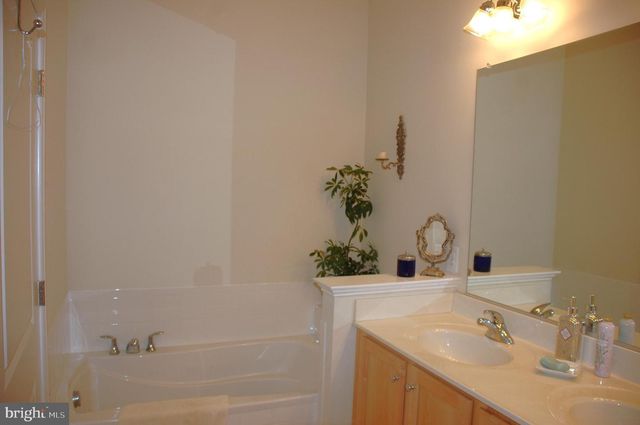 6061 TALBOT DR, Ellicott City, MD 21043
