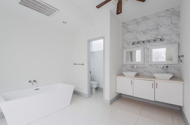 1022 Forest Home Drive, Houston, TX 77077