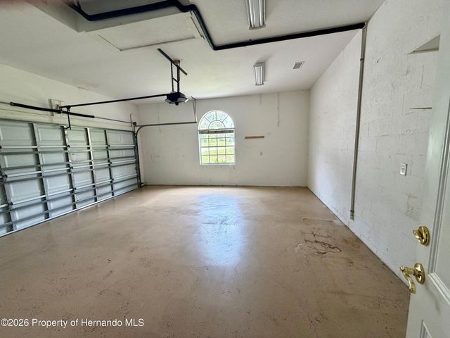 7061 Ovenbird Road, Weeki Wachee, FL 34613