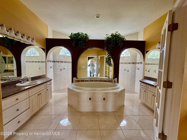7061 Ovenbird Road, Weeki Wachee, FL 34613