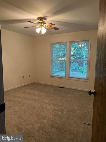 1006 LAKEVIEW PKWY, Locust Grove, VA 22508