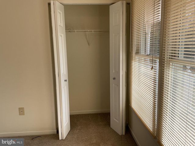 1006 LAKEVIEW PKWY, Locust Grove, VA 22508