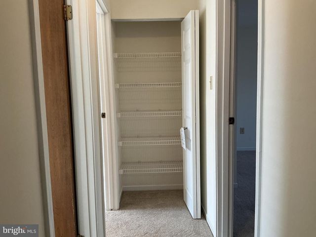 1006 LAKEVIEW PKWY, Locust Grove, VA 22508