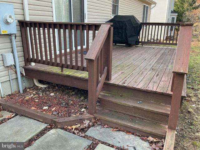 1006 LAKEVIEW PKWY, Locust Grove, VA 22508