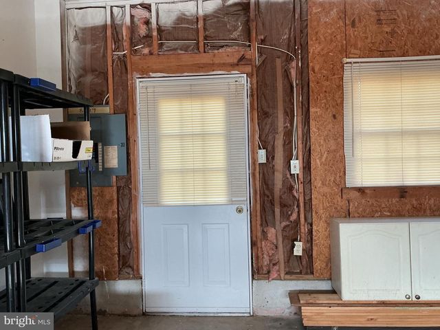 1006 LAKEVIEW PKWY, Locust Grove, VA 22508