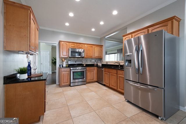 230 Leasingworth Way, Roswell, GA 30075