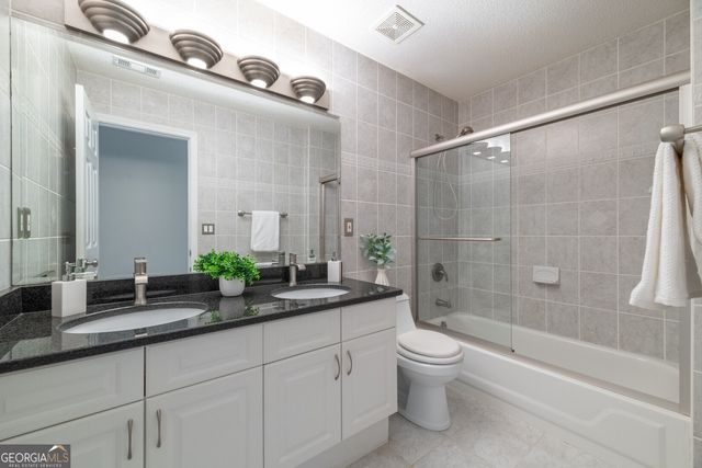 230 Leasingworth Way, Roswell, GA 30075